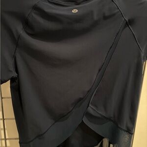 Lululemon sports top